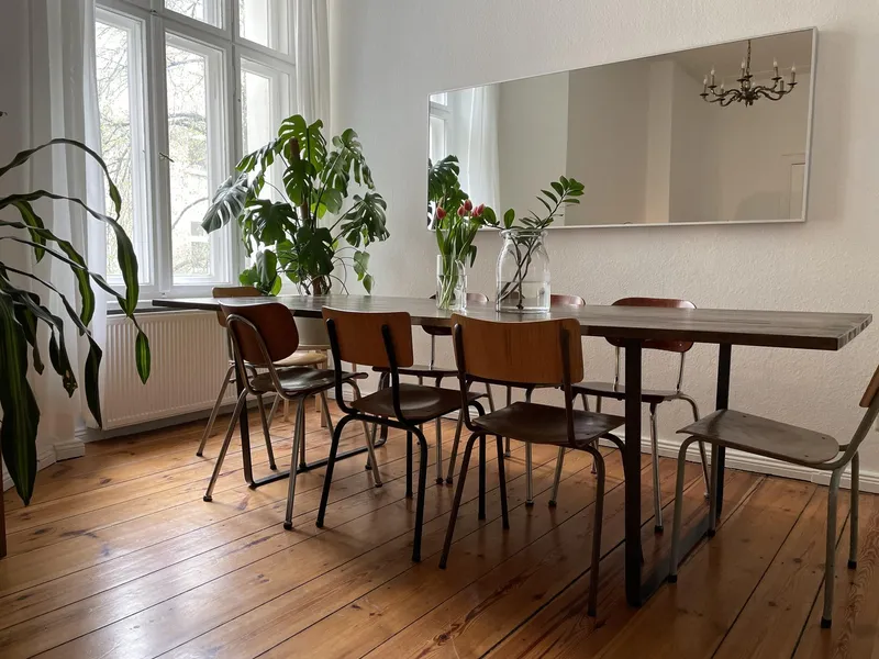 Charmante Gründerzeit-Altbauwohnung in der beliebten "Roten Insel" - unmöbliert & unbefristet — photo 1